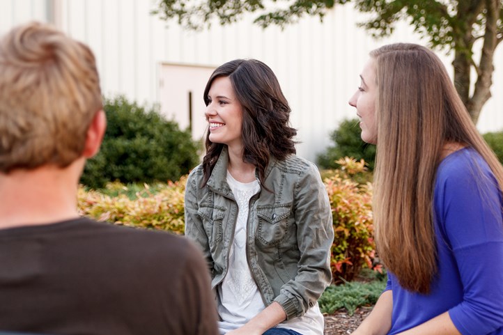 When You Feel Alone In The Crowd: The Secrets Of Getting Connected